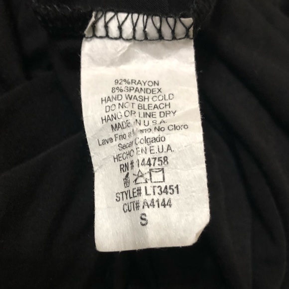 Black rayon/spandex top size small - Picture 4 of 4